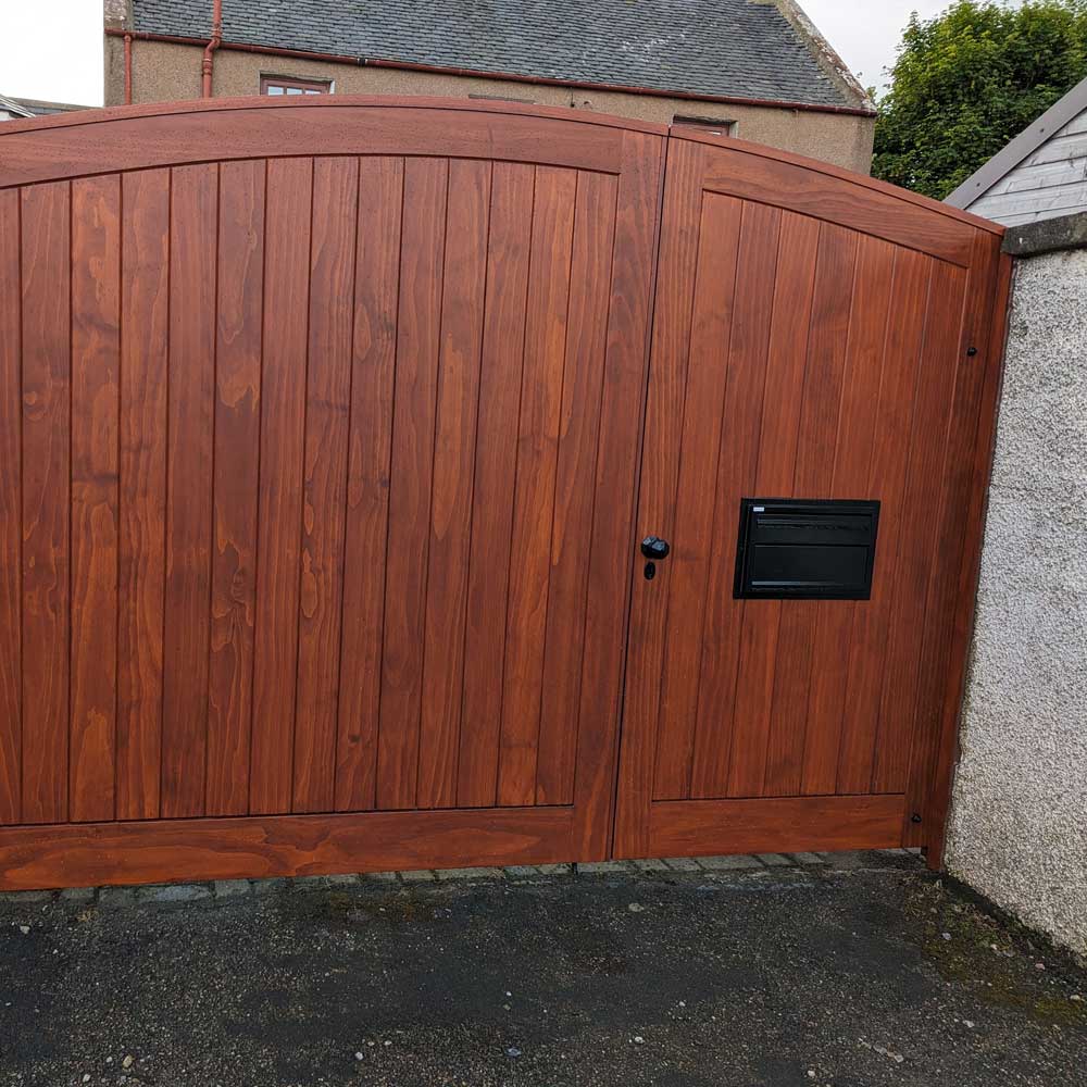 Outdoor Parcel Box for Gates & Fences – Rear Access – Sigma - Dark Grey - Image 17