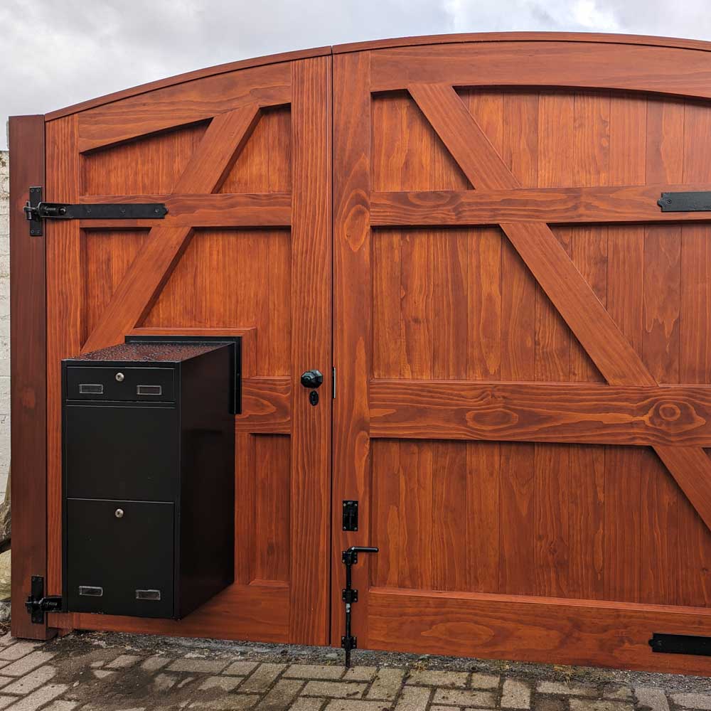 Outdoor Parcel Box for Gates & Fences – Rear Access – Sigma - Dark Grey - Image 18